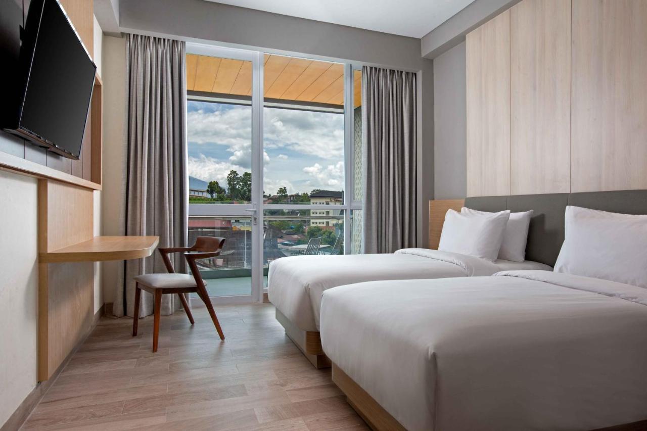 Hotel Santika Bukittinggi Zewnętrze zdjęcie